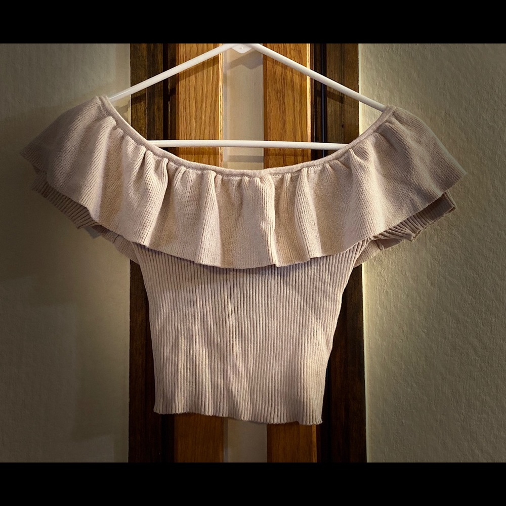 Brand new Off the shoulder halter top - Picture 4 of 6